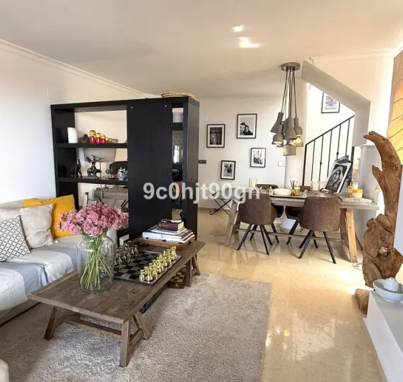 Sale of penthouse duplex in Elviria