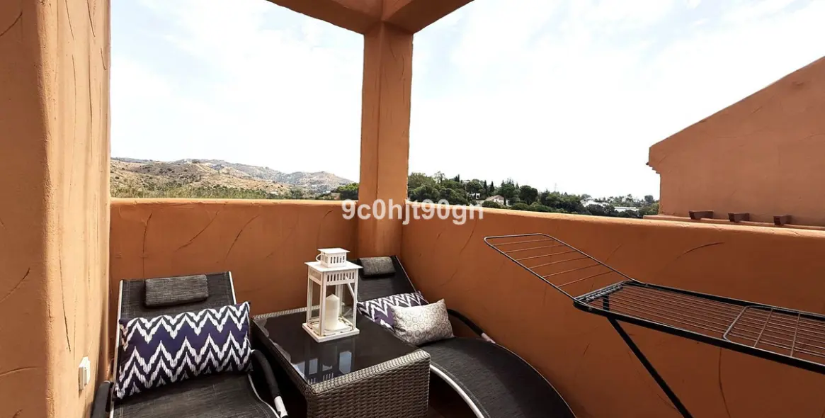 Продажа двухуровневого пентхауса в Elviria 15