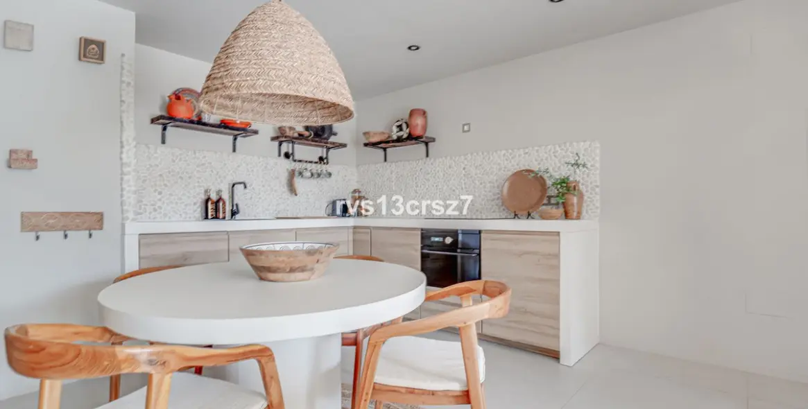 Продажа апартаментов на среднем этаже в Nueva Andalucía 3