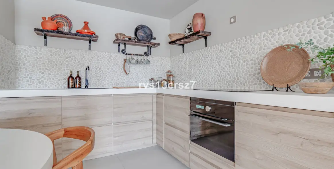 Продажа апартаментов на среднем этаже в Nueva Andalucía 5