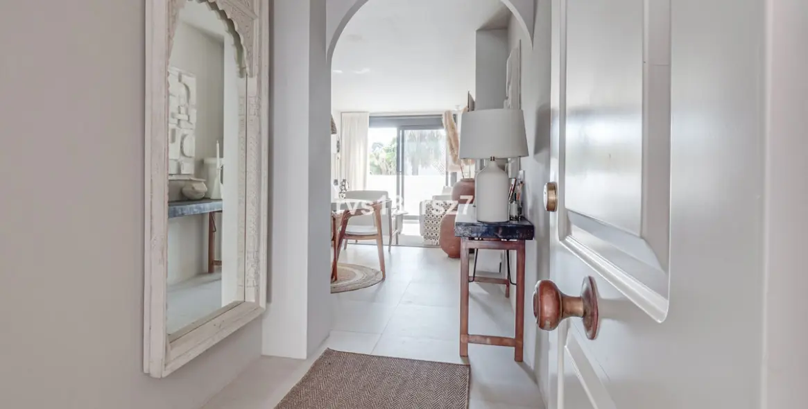 Продажа апартаментов на среднем этаже в Nueva Andalucía 14