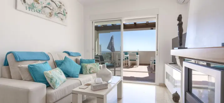 Sale of penthouse in La Cala de Mijas 3