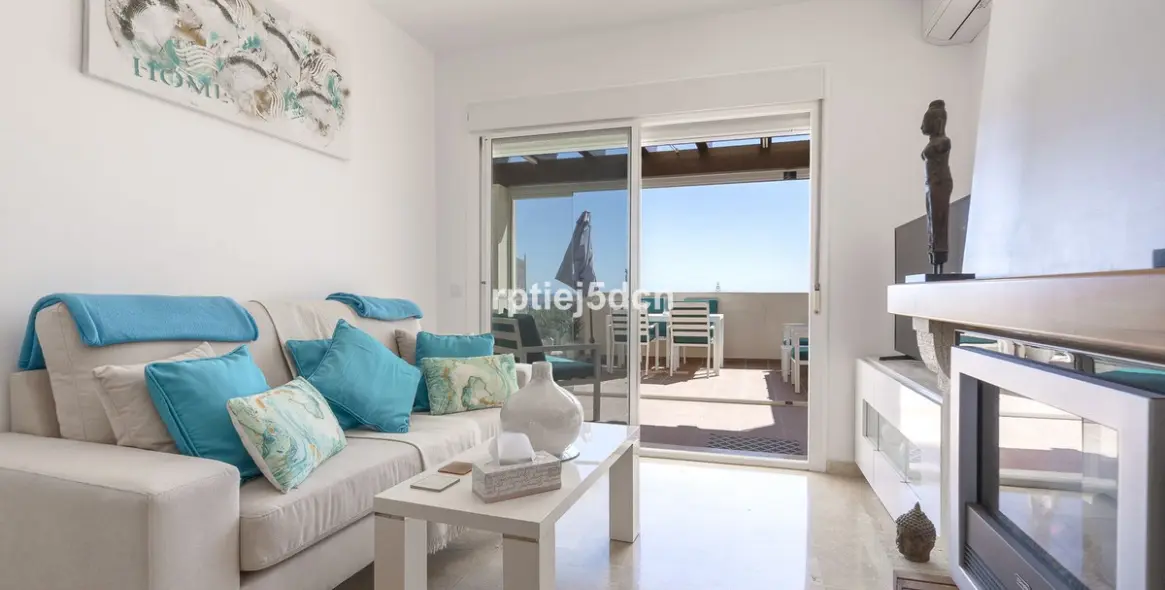 Sale of penthouse in La Cala de Mijas 4