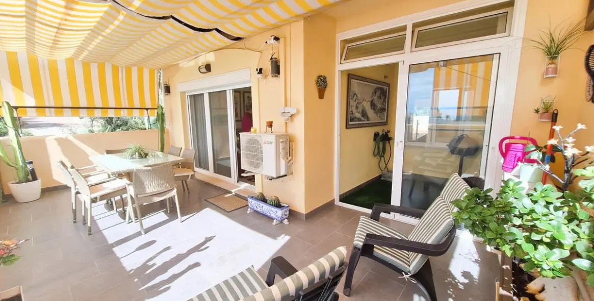 Sale of duplex in Elviria 1