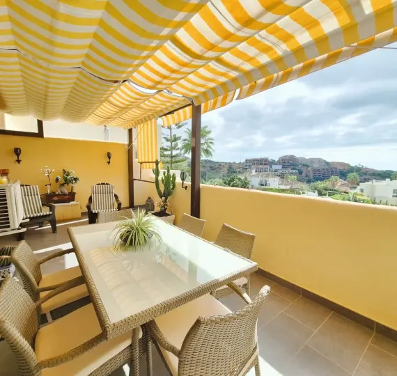 Sale of duplex in Elviria