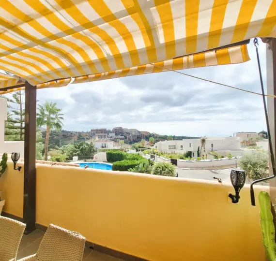 Sale of duplex in Elviria