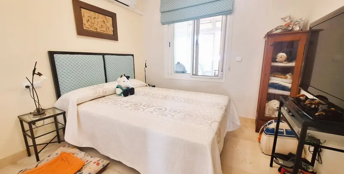 Sale of duplex in Elviria 22