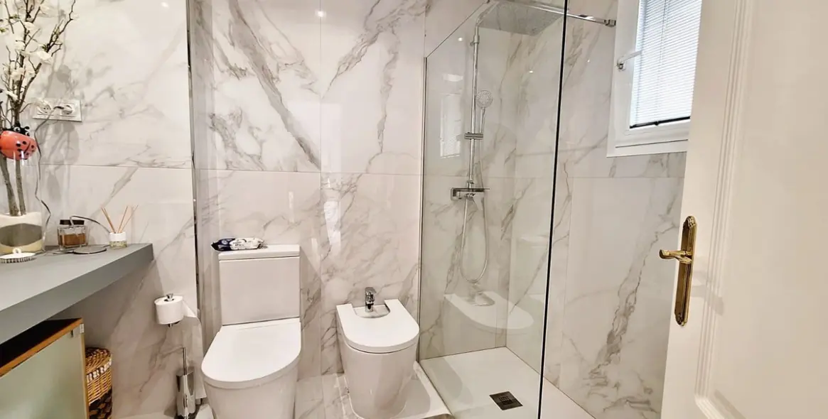 Sale of duplex in Elviria 30