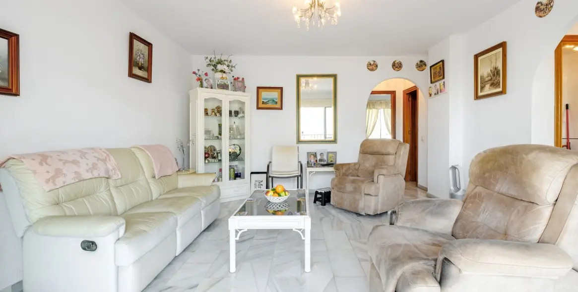 Sale of middle floor apartment in Nerja 8