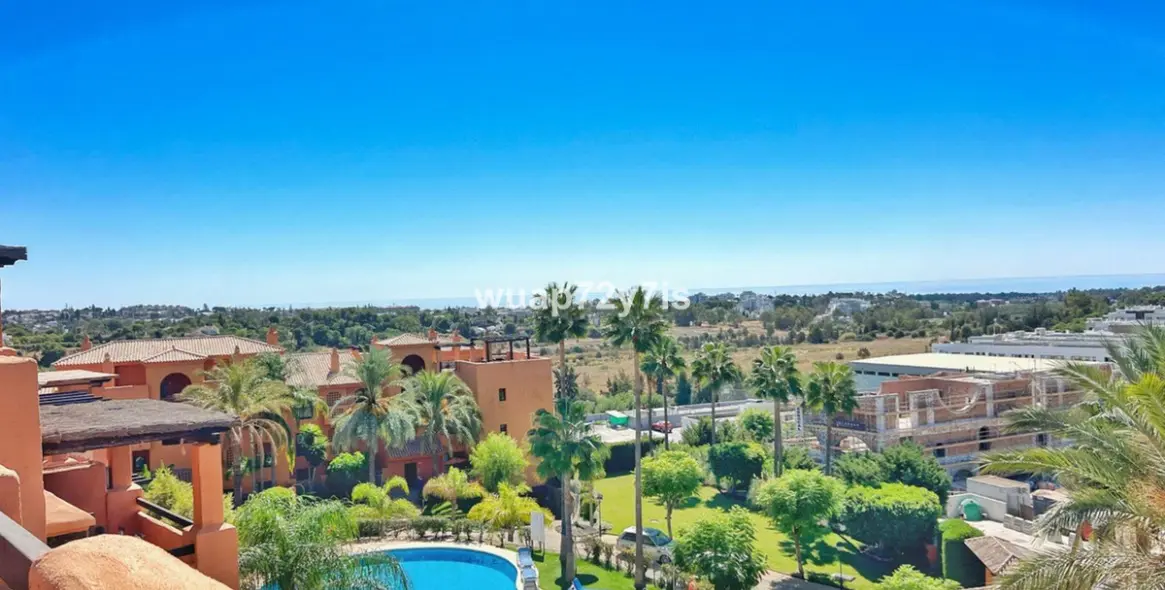 Продажа пентхауса в Benahavís 1