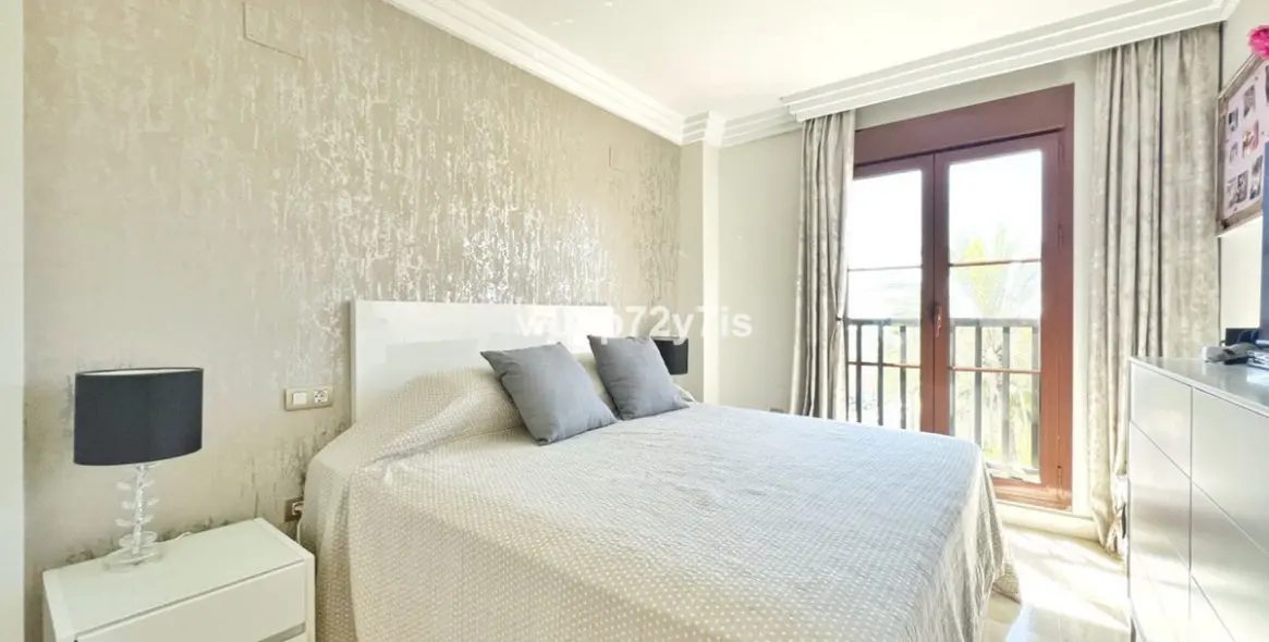 Продажа пентхауса в Benahavís 14