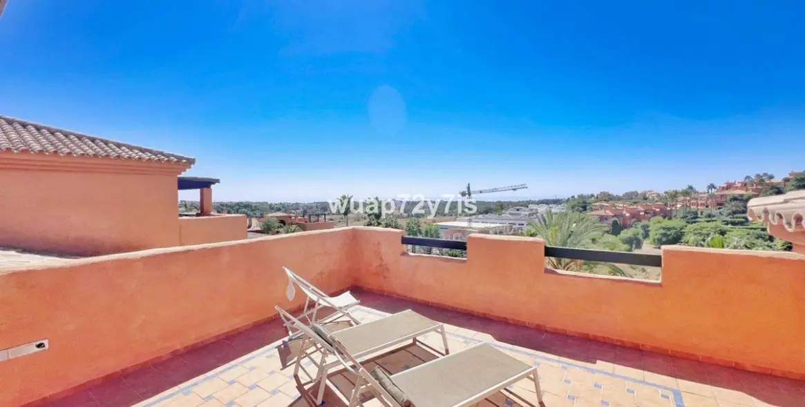 Продажа пентхауса в Benahavís 28