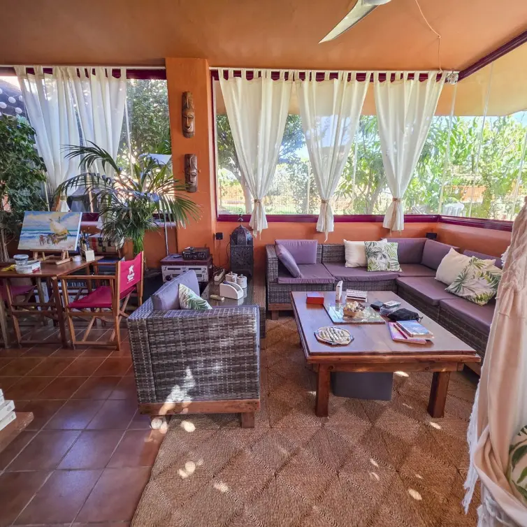 Venta de apartamento en planta baja en La Duquesa