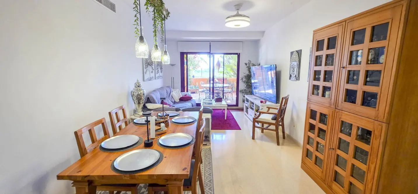 Venta de apartamento en planta baja en La Duquesa 4