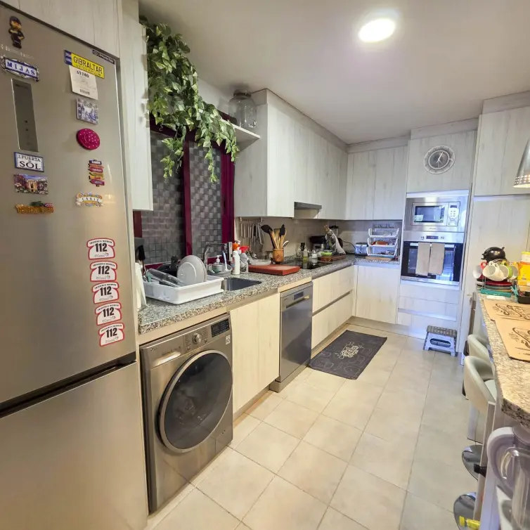 Venta de apartamento en planta baja en La Duquesa