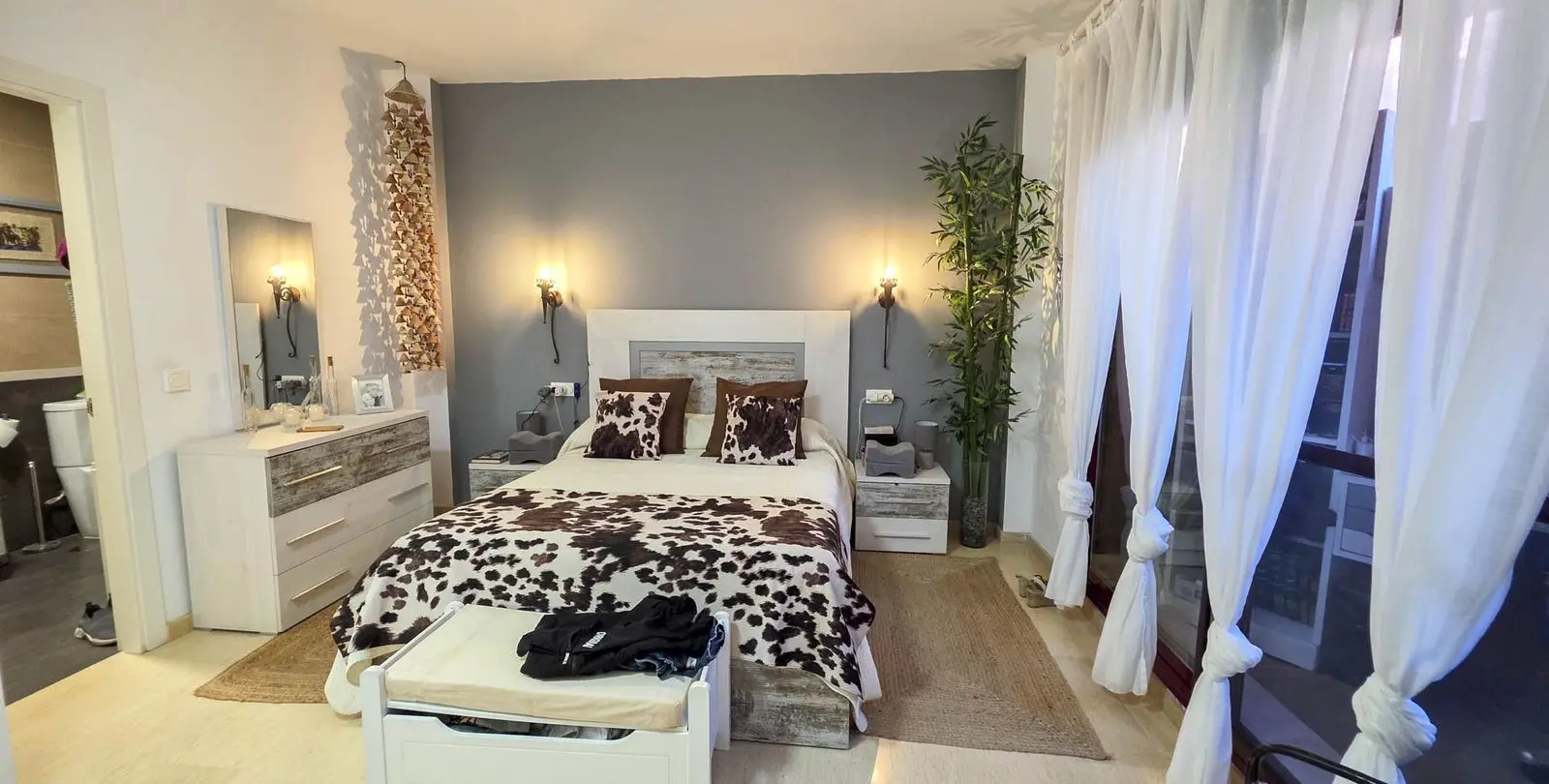 Venta de apartamento en planta baja en La Duquesa 9