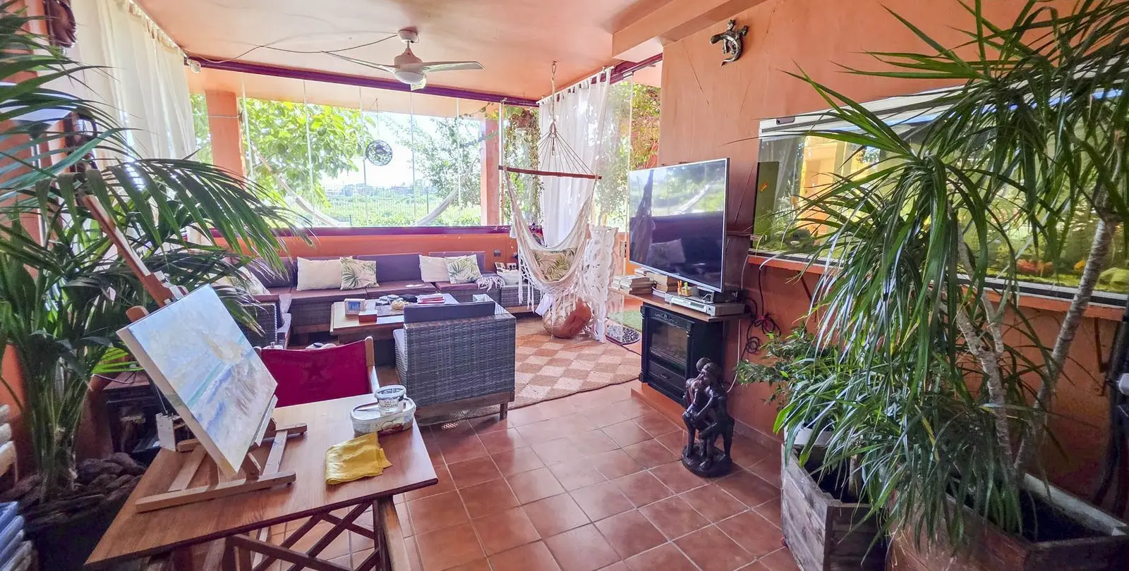 Venta de apartamento en planta baja en La Duquesa 14