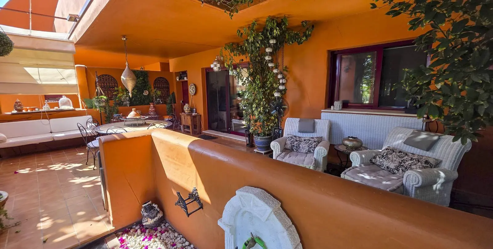 Venta de apartamento en planta baja en La Duquesa 19