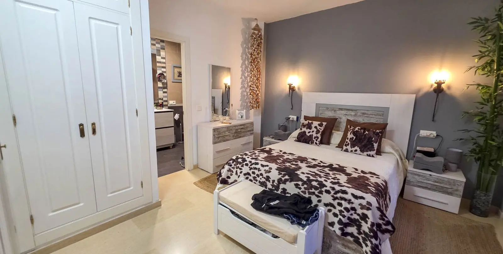 Venta de apartamento en planta baja en La Duquesa 38
