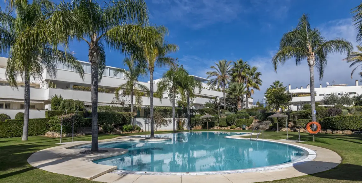 Продажа апартаментов на среднем этаже в Marbella 1