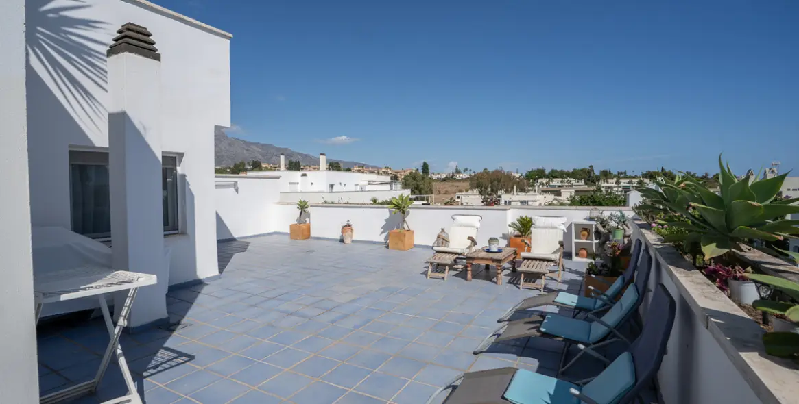 Продажа апартаментов на среднем этаже в Marbella 2