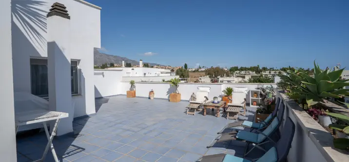 Продажа апартаментов на среднем этаже в Marbella 1