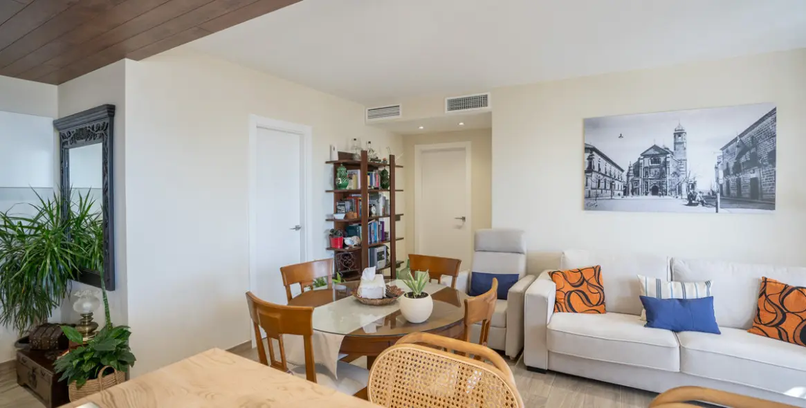 Продажа апартаментов на среднем этаже в Marbella 3