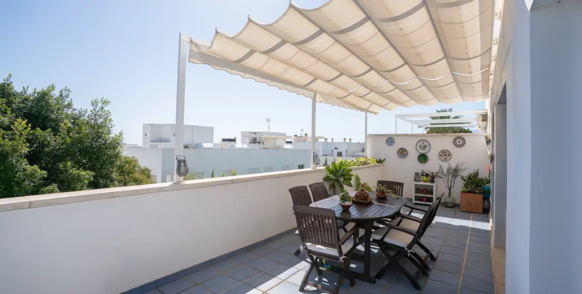 Продажа апартаментов на среднем этаже в Marbella 11