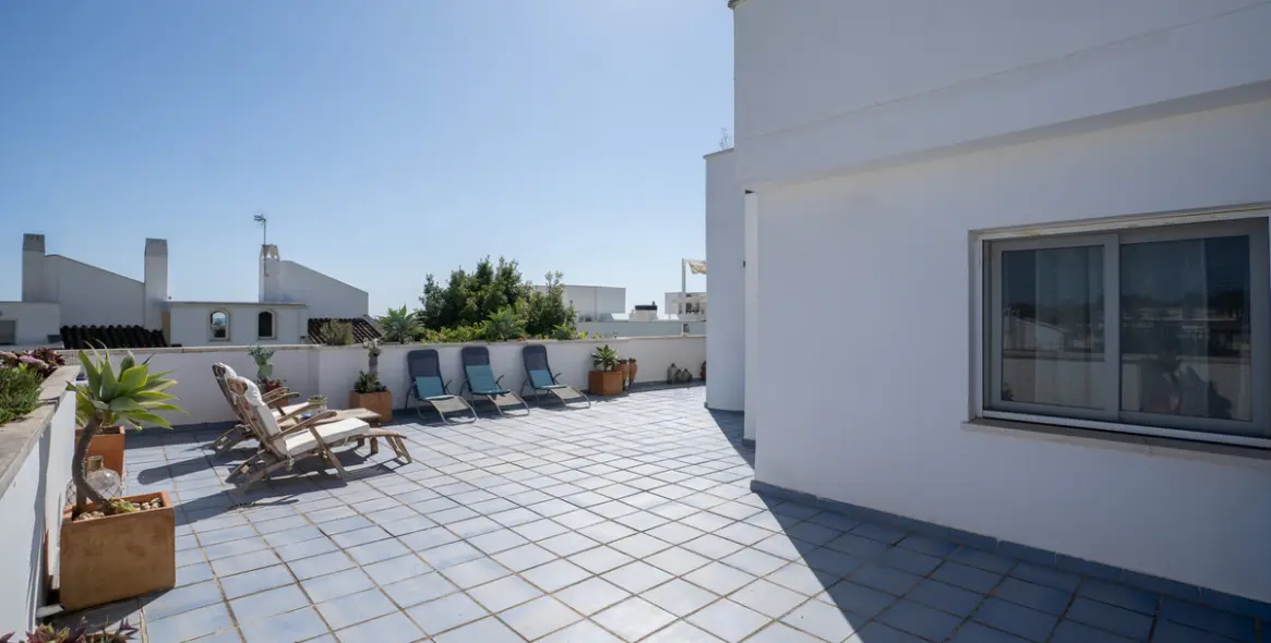 Продажа апартаментов на среднем этаже в Marbella 12