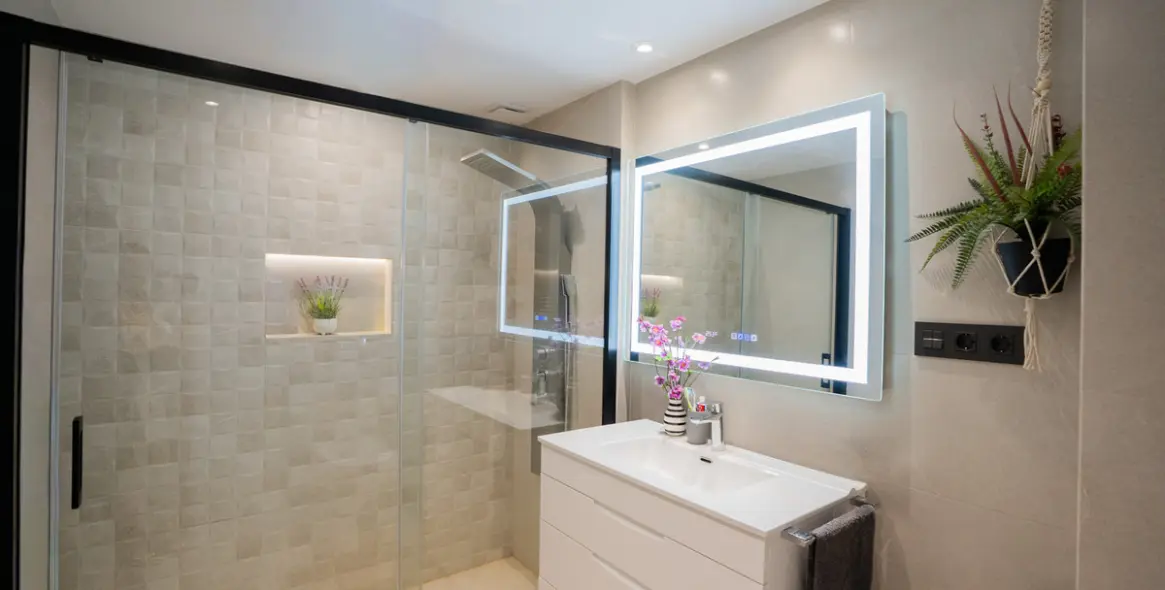 Sale of middle floor apartment in Marbella 21