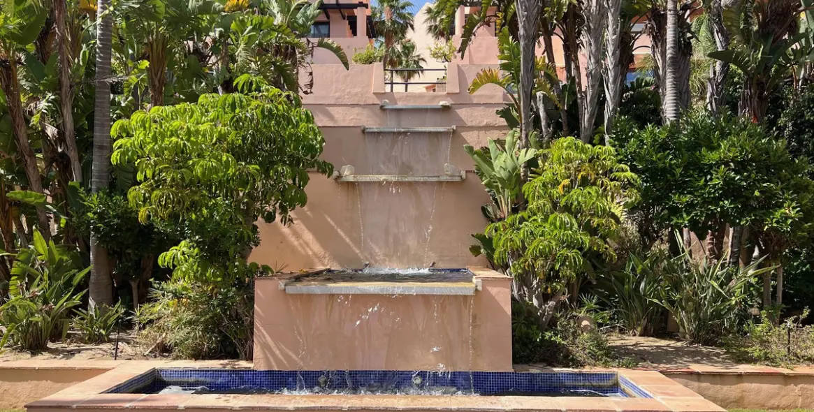 Sale of penthouse duplex in Calahonda 2