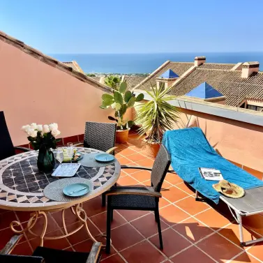 Sale of penthouse duplex in Calahonda