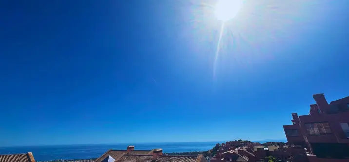 Sale of penthouse duplex in Calahonda 2