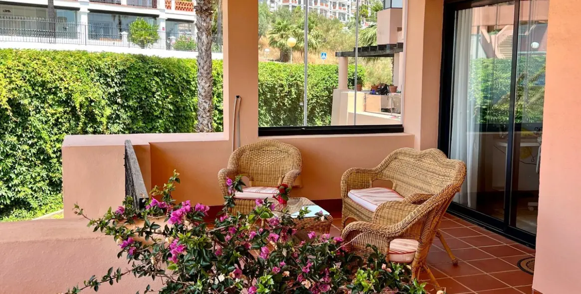 Sale of penthouse duplex in Calahonda 19