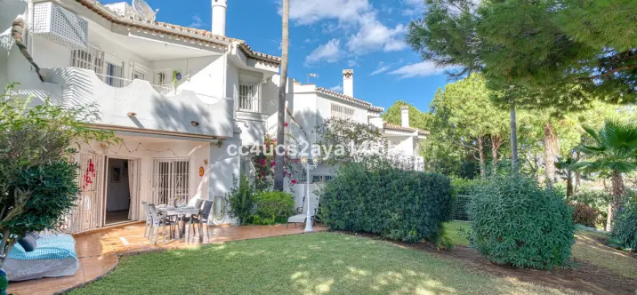 Продажа таунхауса в Calahonda 2