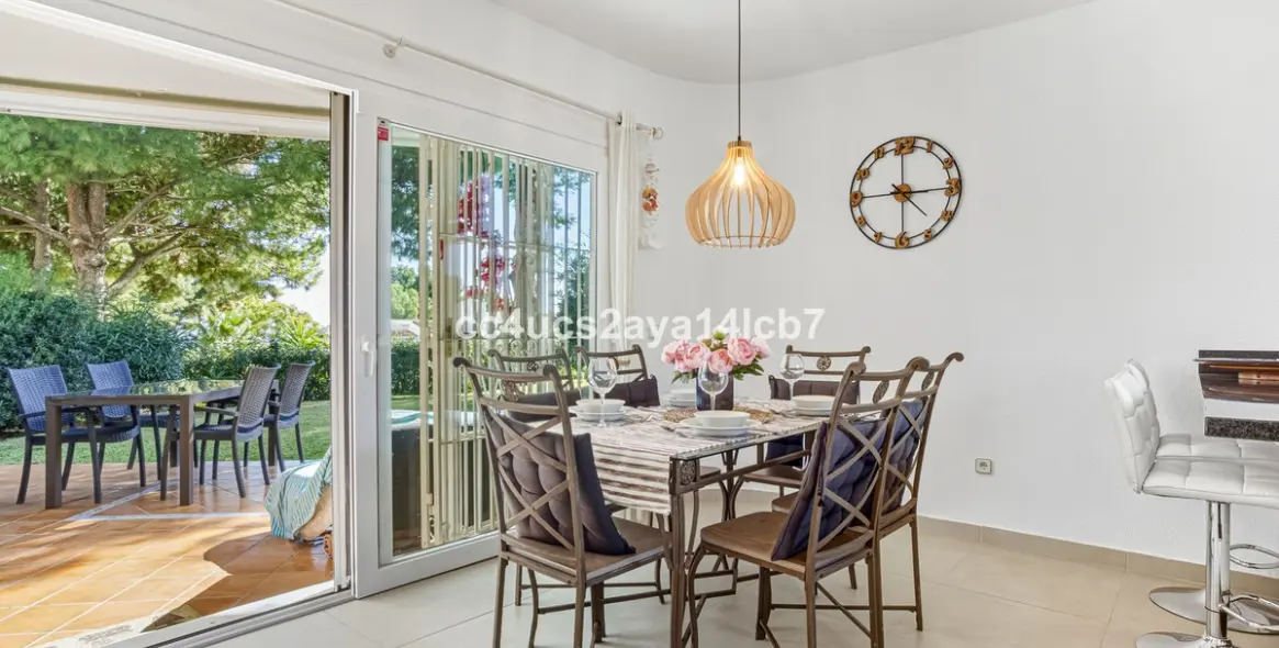 Продажа таунхауса в Calahonda 6