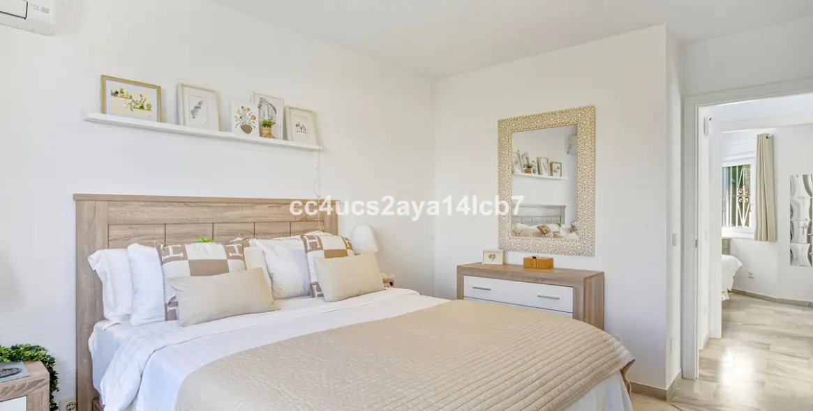 Продажа таунхауса в Calahonda 11