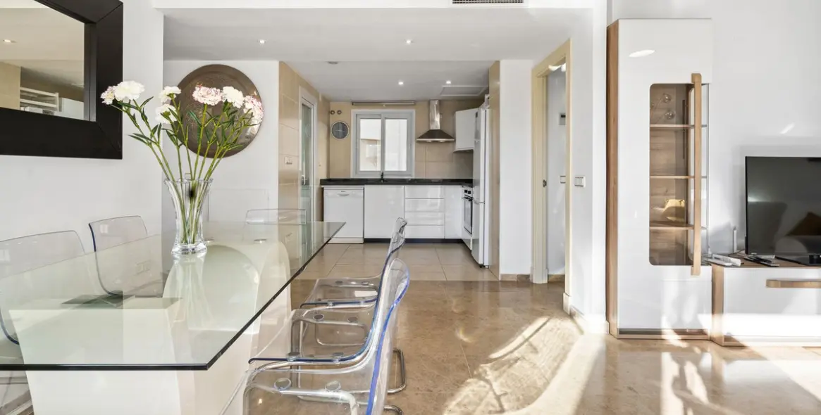 Продажа апартаментов на среднем этаже в Estepona (район Estepona) 8