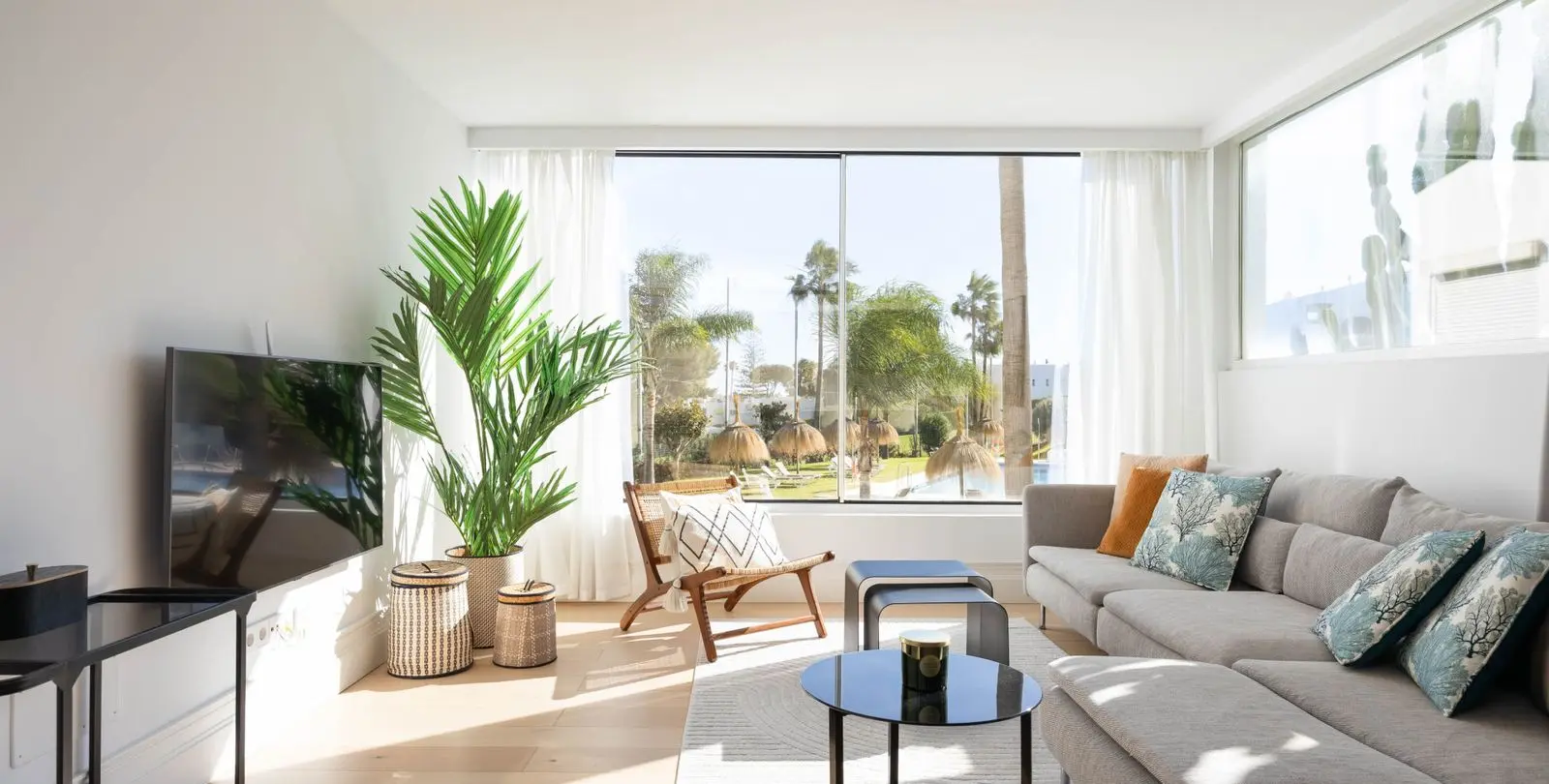 Sale of middle floor apartment in Nueva Andalucía 6