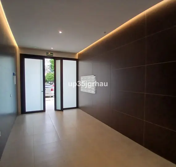 Middle floor apartment R5230171