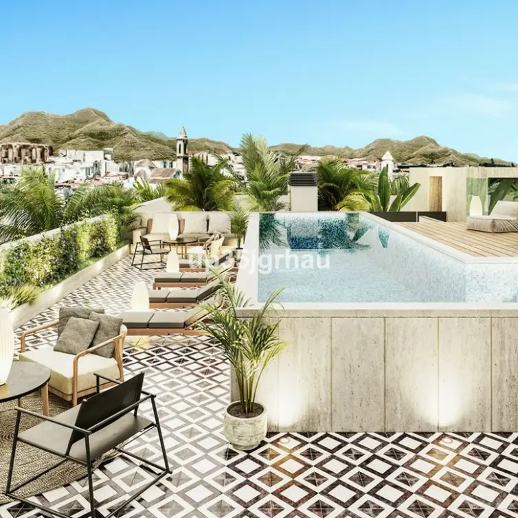 Продажа апартаментов на среднем этаже в Estepona