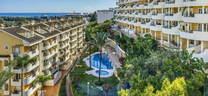 Продажа апартаментов на среднем этаже в Marbella 0