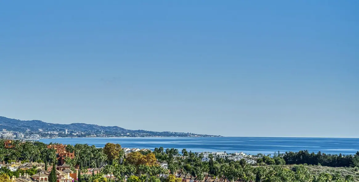 Продажа апартаментов на среднем этаже в Marbella 2