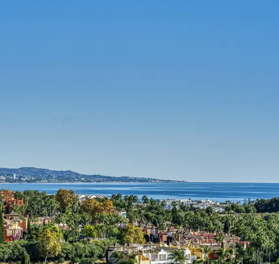 Продажа апартаментов на среднем этаже в Marbella