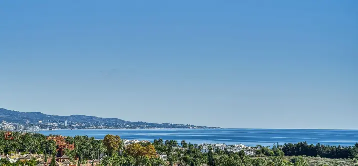 Продажа апартаментов на среднем этаже в Marbella 1