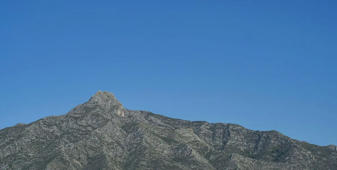 Продажа апартаментов на среднем этаже в Marbella 3