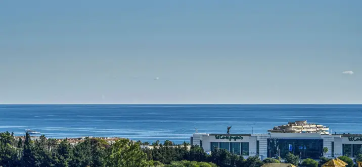 Продажа апартаментов на среднем этаже в Marbella 3
