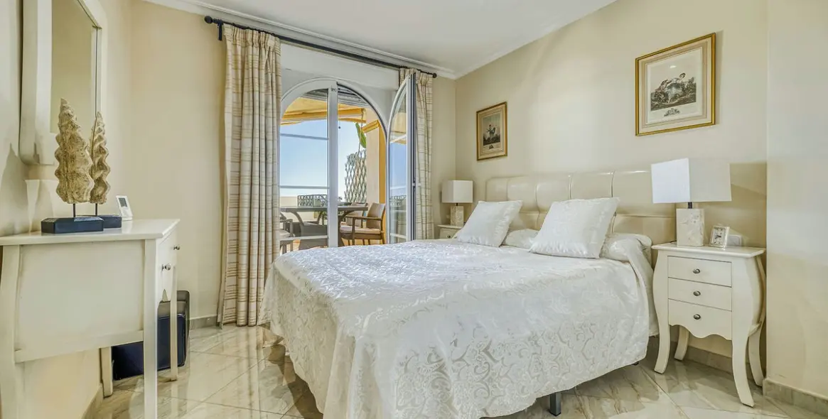 Продажа апартаментов на среднем этаже в Marbella 8