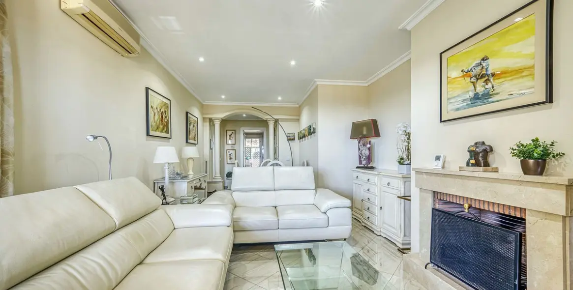 Продажа апартаментов на среднем этаже в Marbella 11