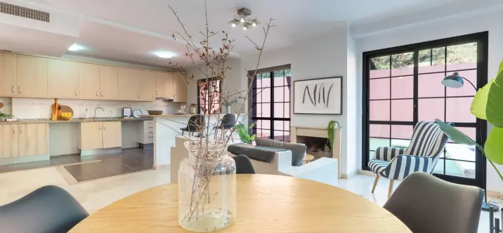 Detached villa R5217769 2